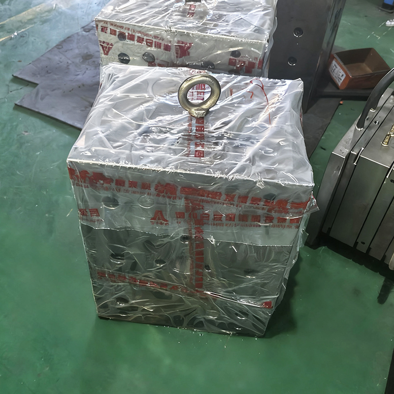 Medical Three-Way Valve Mold